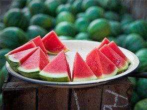 现在还吃小瓜吗吃西瓜,小瓜西瓜，谁才是消暑佳品？