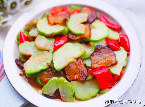佛手瓜和腊肉能一起吃嘛,健康搭配的美食探索